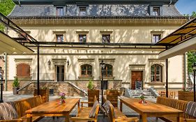 Hotel Malé Versailles